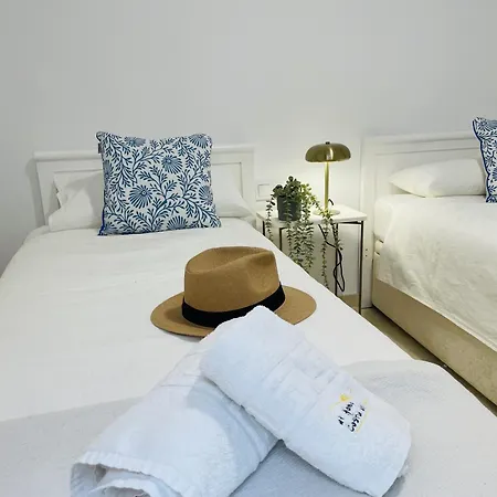 Sol De Con Vistas Al Mar, Piscina Y Cerca De La Playa Apartment