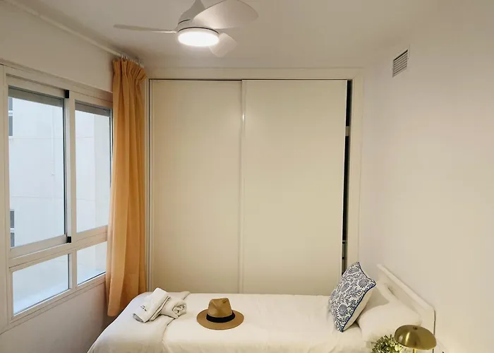 アパート Sol De Con Vistas Al Mar, Piscina Y Cerca De La Playa マルベーリャ