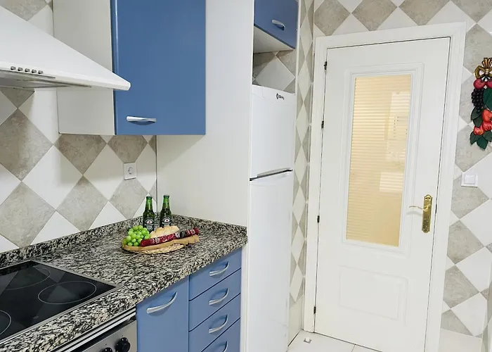 Daire Sol De Con Vistas Al Mar, Piscina Y Cerca De La Playa Marbella