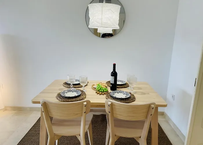 Sol De Con Vistas Al Mar, Piscina Y Cerca De La Playa